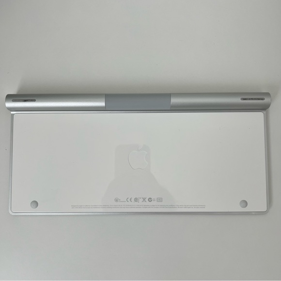 Apple Magic Keyboard - Picture 2 of 3